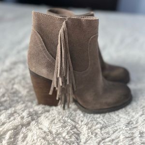 Sbicca leather ankle boots with fringe